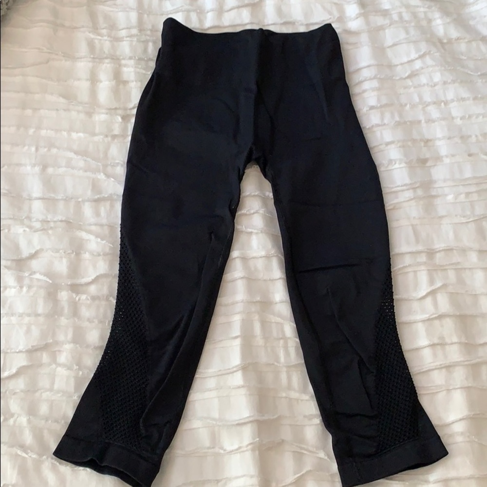 Athleta Black Cropped Mesh Leggings